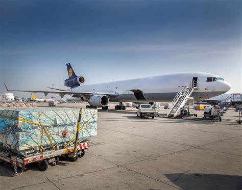 空运物流公司：国际空运运输直飞和转飞有什么区别